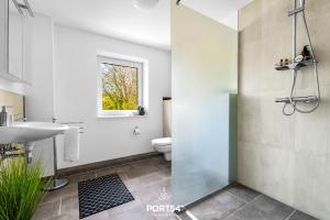 Koupelna v ubytování Ferienwohnung Winningmay 1 Füsing