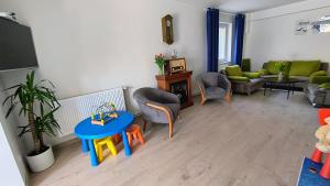 Część wypoczynkowa w obiekcie La Mer Pokoje i Apartamenty