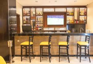 Salon ili bar u objektu Jogor Hotel Ibadan