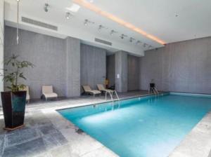 Bazén v ubytování Nasma Luxury Stays - Limestone House nebo v jeho okolí