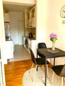 O bucătărie sau chicinetă la Flat Ruby