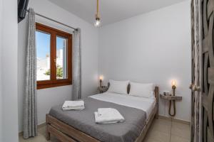 Gallery image of Sunset studio in Plaka in Plaka Milou +19 photos