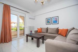 Posezení v ubytování Lemon Tree Zante city Apartment by "elite"