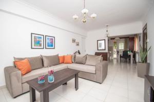 Posezení v ubytování Lemon Tree Zante city Apartment by "elite"