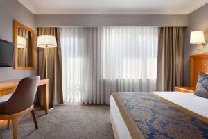 Postel nebo postele na pokoji v ubytování La Quinta by Wyndham Giresun