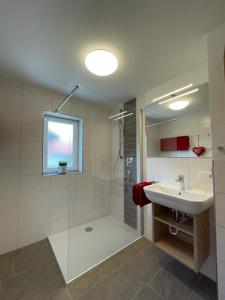 Koupelna v ubytování Gästehaus Sonnenplatzerl