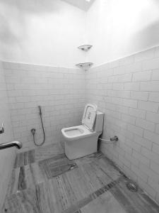 Ванная комната в ASHIRBAD VILLA 600 mtrs from Shree Jagannath Temple and Golden Beach
