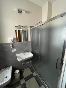Un baño de Lorè