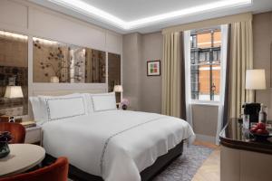 Letto o letti in una camera di The Biltmore Mayfair