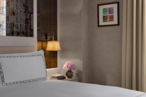 Letto o letti in una camera di The Biltmore Mayfair