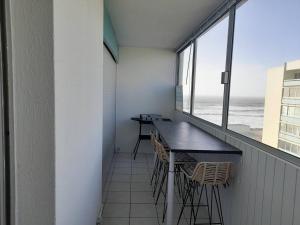 Balkón alebo terasa v ubytovaní Appartement à 100m de la plage avec parking et petits animaux admis - FR-1-324A-38