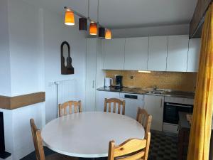 Kuchyň nebo kuchyňský kout v ubytování Combyre COMFORTABLE & CENTER apartements