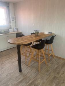 Fotografie z fotogalerie ubytování Appartement - location saisonnière v destinaci Pey