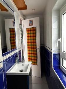 Ein Badezimmer in der Unterkunft Buhardilla Con Encanto Centro Historico