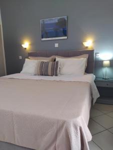 Gallery image of Thalassa Kai almira studios in Sarti