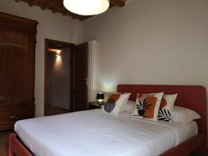 Ein Bett oder Betten in einem Zimmer der Unterkunft Borgo dei vigneti