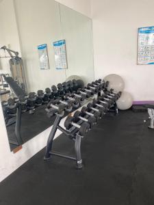 Fitness centrum a/nebo fitness zařízení v ubytování 卡通主题高楼公寓配有大屏幕电影房~浪漫精致装修设计~高达500Mpbs网速~