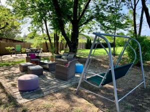 Ein Garten an der Unterkunft Miris severa