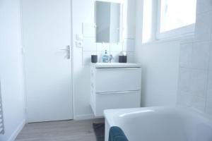 Kúpeľňa v ubytovaní Studio Cosy proche gare