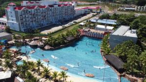 Bazén v ubytování São Pedro Thermas Resort Oficial nebo v jeho okolí
