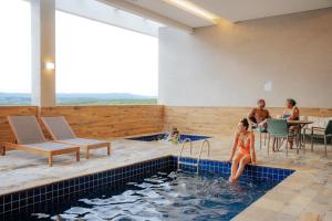 Bazén v ubytování São Pedro Thermas Resort Oficial nebo v jeho okolí