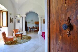 A seating area at Masseria Bianca