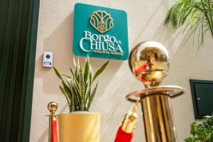 Certifikát, hodnocení, plakát nebo jiný dokument vystavený v ubytování Borgo La Chiusa