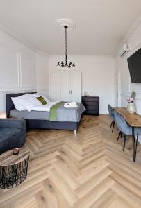 ブダペストにあるPedestrian apartment, the best locationのベッドルーム1室(ベッド1台付)