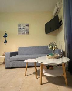 TV a/nebo společenská místnost v ubytování Mariposa suites