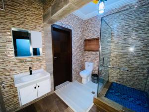 Gambar di galeri bagi JLA Homes Ltd di Danfa