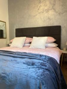 Posteľ alebo postele v izbe v ubytovaní Apartment Panarea