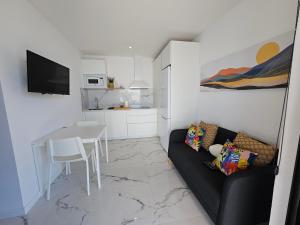 Köök või kööginurk majutusasutuses Monina Bungalow