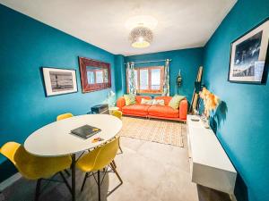 Fotografia z galérie ubytovania Pisos Baza, Tres apartmentos en Baza Central v destinácii Baza