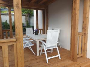 Un balcón o terraza en Dom nad jeziorem Mikołajki