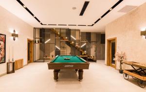 Fotografie z fotogalerie ubytování 4 BDR Ultra Luxury With Cinema Room Villa Victoria v destinaci Kaş