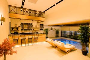 Fotografie z fotogalerie ubytování 4 BDR Ultra Luxury With Cinema Room Villa Victoria v destinaci Kaş