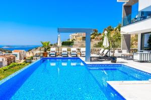 Fotografie z fotogalerie ubytování 4 BDR Ultra Luxury With Cinema Room Villa Victoria v destinaci Kaş