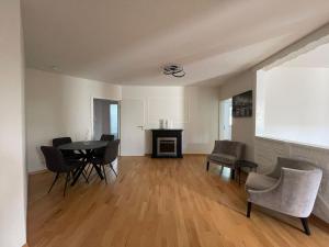 Χώρος καθιστικού στο Charmante 3-Zimmer-Wohnung Zentral in Wiesbaden