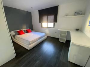 Imagen de la galería de Agradable casa con piscina, en Moaña