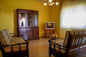 A seating area at Villa Fiorita