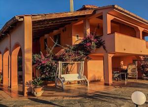 The building in which the holiday home is located