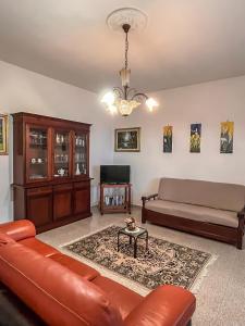 A television and/or entertainment centre at Villa Fiorita