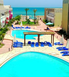 Tầm nhìn ra hồ bơi gần/tại Cecelia Boutique Hotel Hurghada