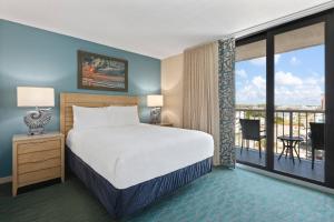 Club Wyndham Westwinds客房内的一张或多张床位