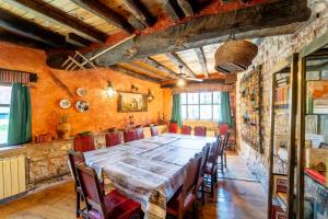 Restoran või mõni muu söögikoht majutusasutuses Albergue INpulso Atapuerca