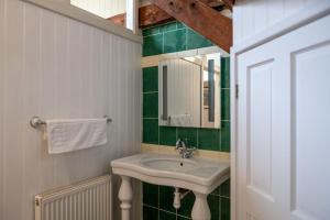 Koupelna v ubytování The Coach House