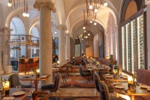 Restaurace v ubytování Convent Square Lisbon, Vignette Collection by IHG