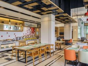 A restaurant or other place to eat at ibis Jakarta Raden Saleh