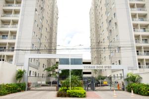 a view of the yerevan dog fees building at Apartamento Aconchegante próximo à Arena Castelão in Fortaleza