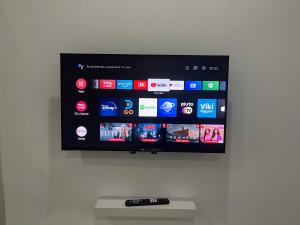 TV a/nebo společenská místnost v ubytování Plataview Apartahotel 3B